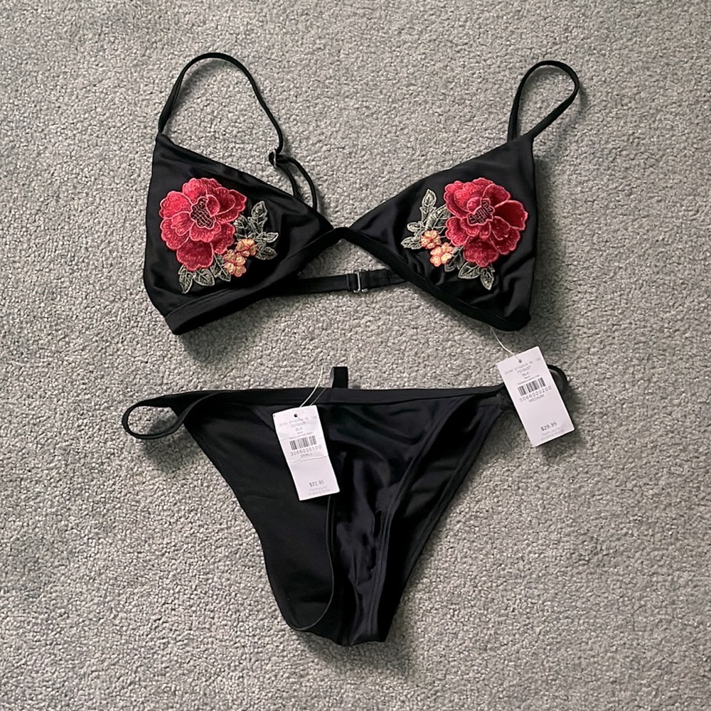 NWT NEVER WORN- South beach bikini 👙